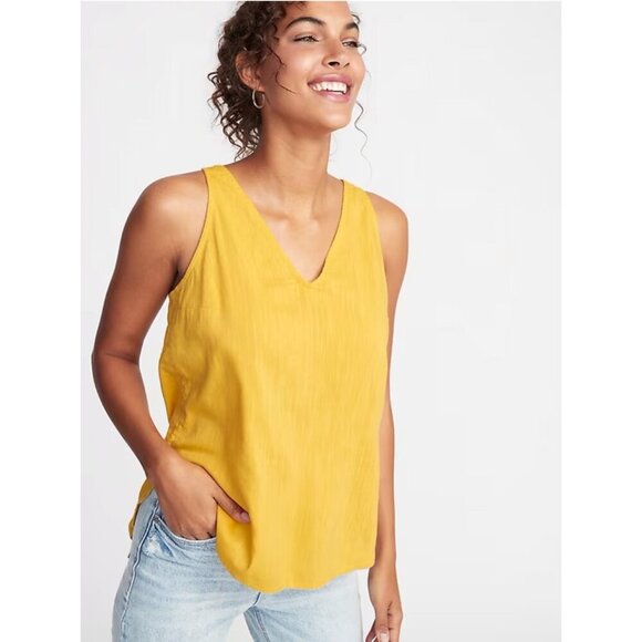 Old Navy Top Sz L Yellow Sleeveless VNeck Side Split Hem Flowy Breezy Boho - Picture 2 of 7